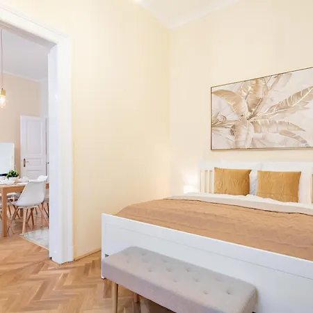 Lägenhet Very - Comfy - New Budapest
