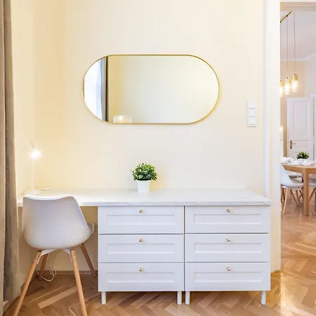 Lägenhet Very - Comfy - New Budapest