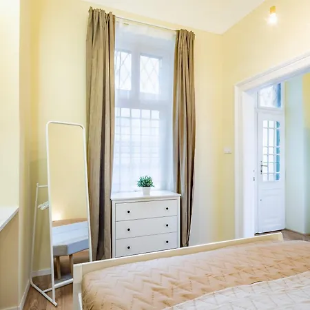 Very - Comfy - New *