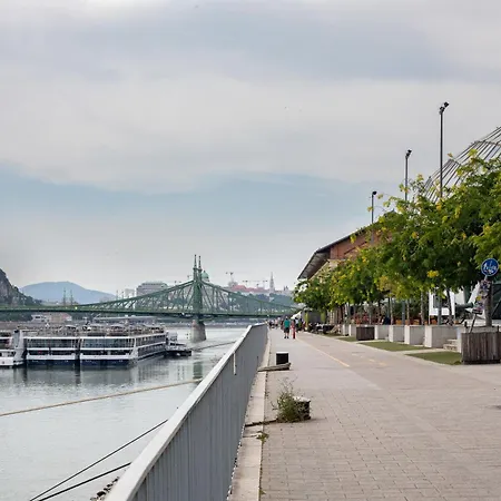 Апартаменты Very - Comfy - New